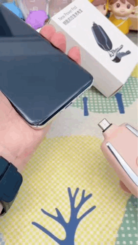1500mAh Mini Keychain Power Bank Type-C Portable External Battery Charger For iPhone Android Phone Spare Battery Emergency Power